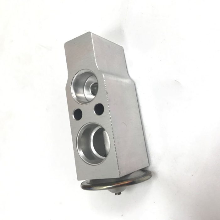 YT20M00004S002 KOBELCO AIR CONDITIONER ASSY VALVE