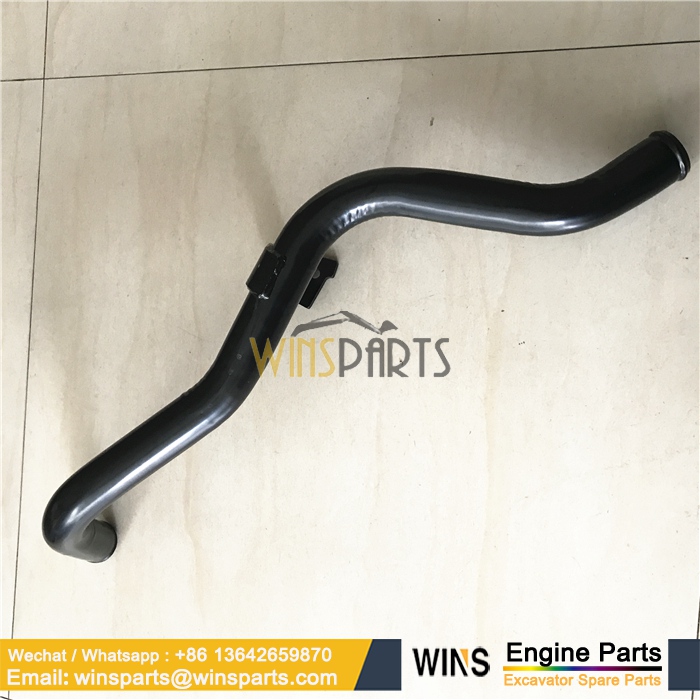 LQ05P01308P1 RADIATOR HOSE Intercooler PIPE New Holland E265BJ E265B (1)