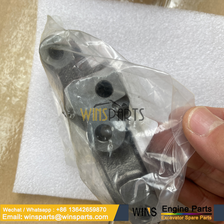 ISUZU 6HK1 Camshaft Support Bracket